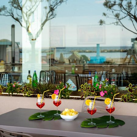 Hotel Eden Bellaria-Igea Marina Esterno foto