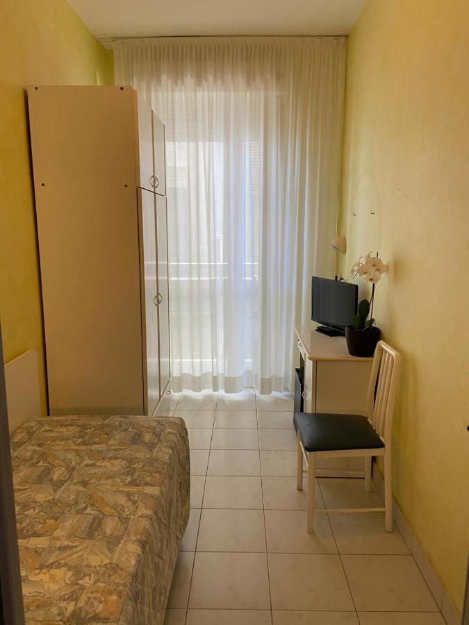 Hotel Eden Bellaria-Igea Marina Esterno foto