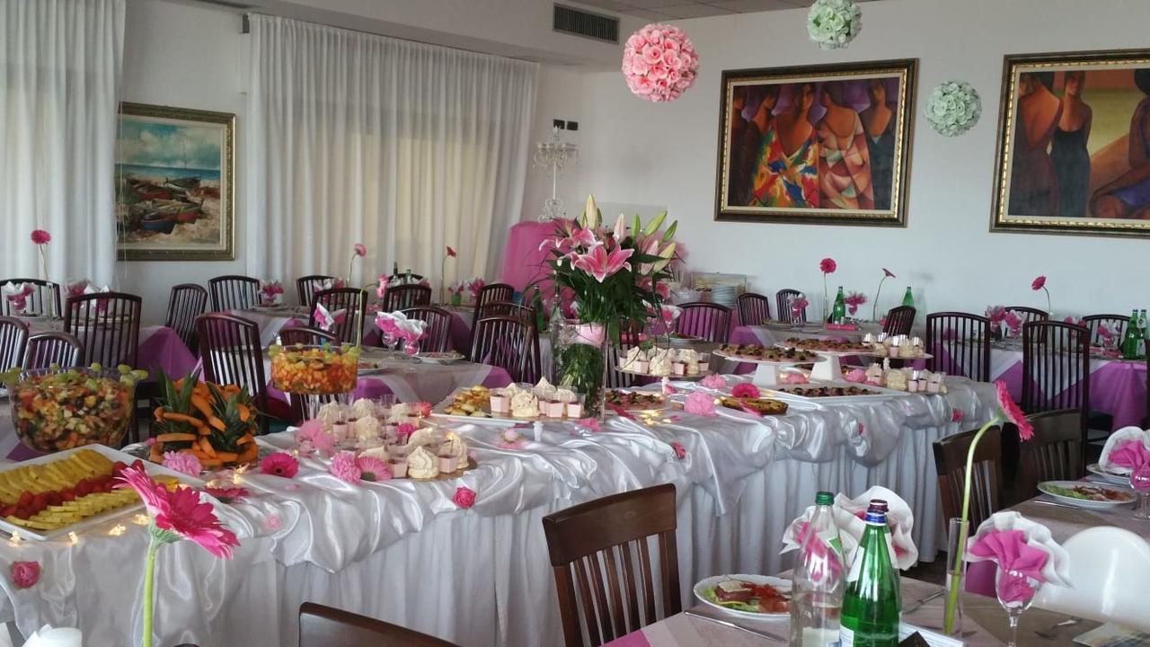 Hotel Eden Bellaria-Igea Marina Esterno foto